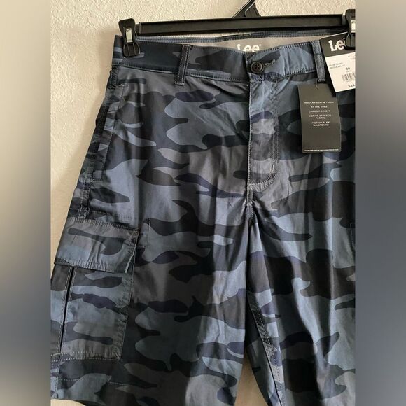 Lee NEW Men's Hybrid Cargo Short Flex Motion Waistband Blue Camo Size 30 Casual - Picture 6 of 8
